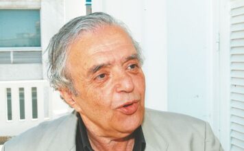 Σταύρος Τσιώλης