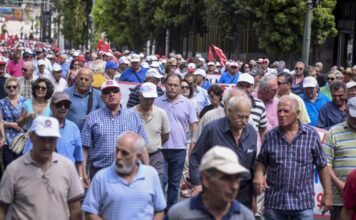 ΣτΕ: Αντισυνταγματικές οι περικοπές σε 260.000 συνταξιούχους Αντισυνταγματικές