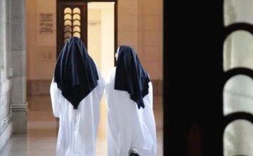 Καλόγριες γύρισαν έγκυες από αποστολή στην Αφρική Καλόγριες