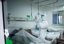 Kοροναϊός: Στους 213 οι νεκροί στην Κίνα. Παγκόσμιος συναγερμός Kοροναϊός
